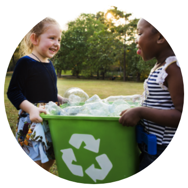 recycling process image 2 kids-with-recycling-bin